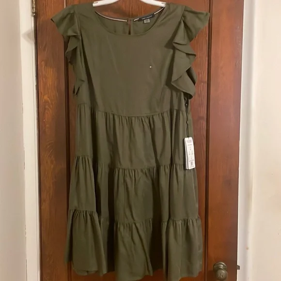 green emerald velvet dress Tommy Hilfiger Women's Sleeveless Ruffle Hem Jewel Neck Crepe Sheath Mini  Dress, Abundant Green, 4 at Amazon Women's Clothing store main image 0